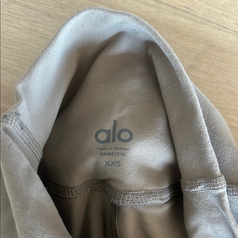 Alo pants